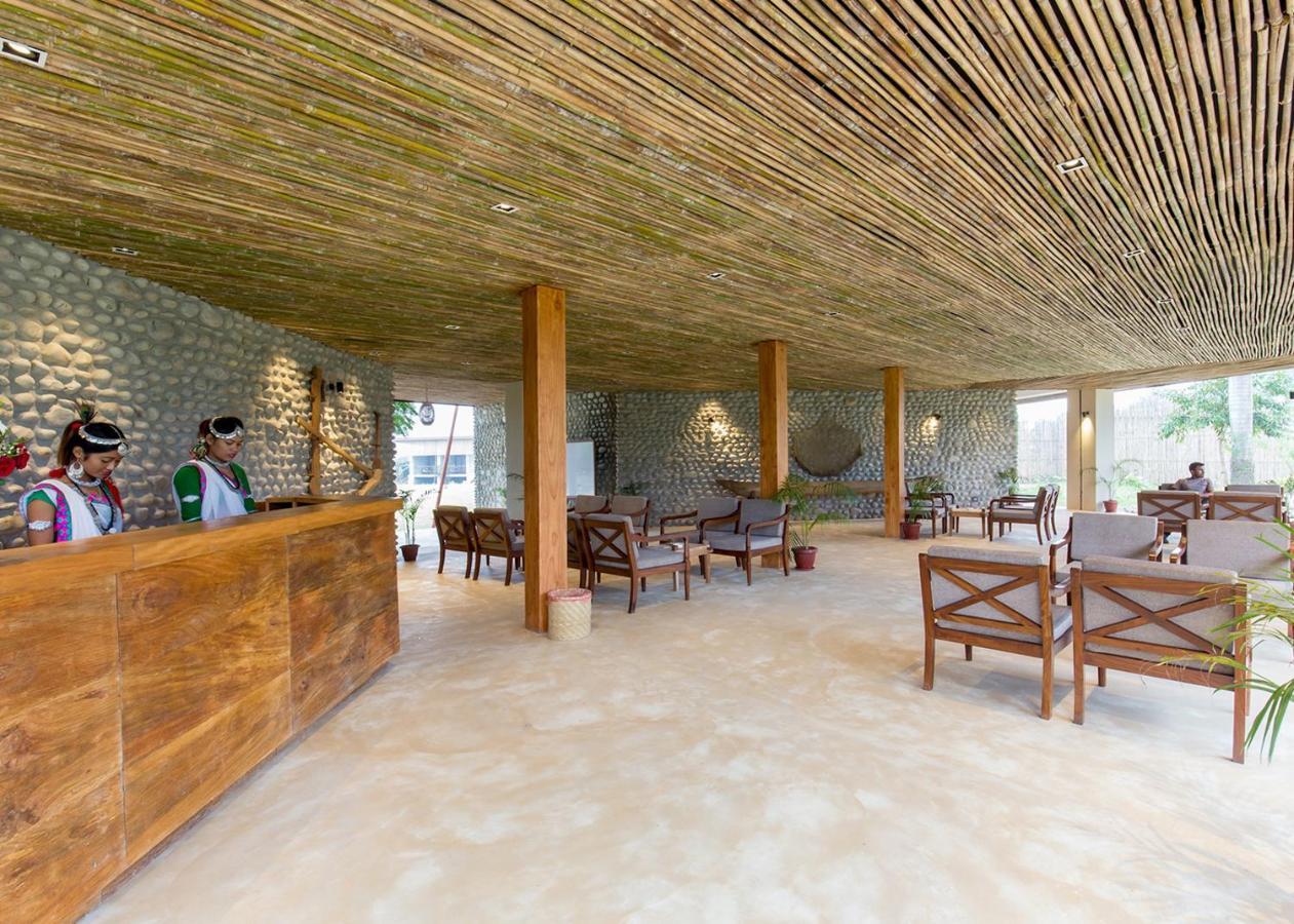 Sanctuary Chitwan National Park Hotell Exteriör bild